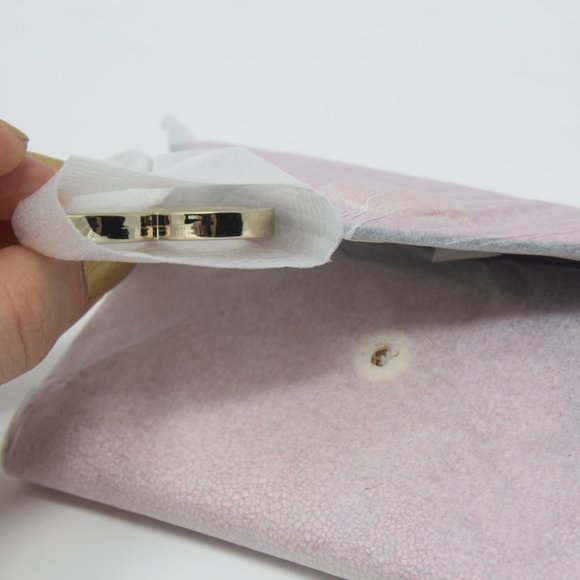 Victoria’s Secret Lips Card Holder with 💖keychain - Picture 5 of 10